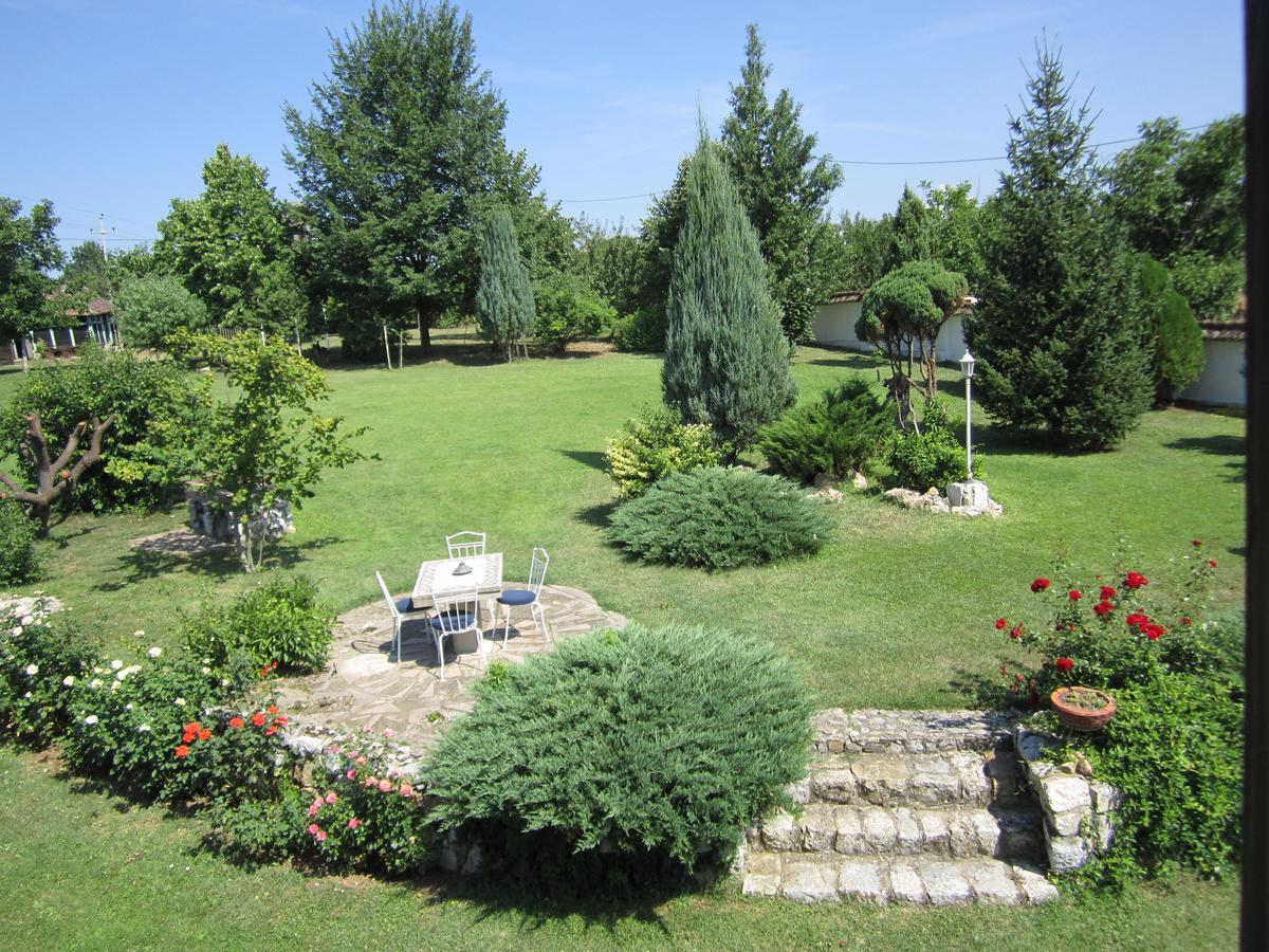 Guest House Vila Albedo Varna Exterior photo